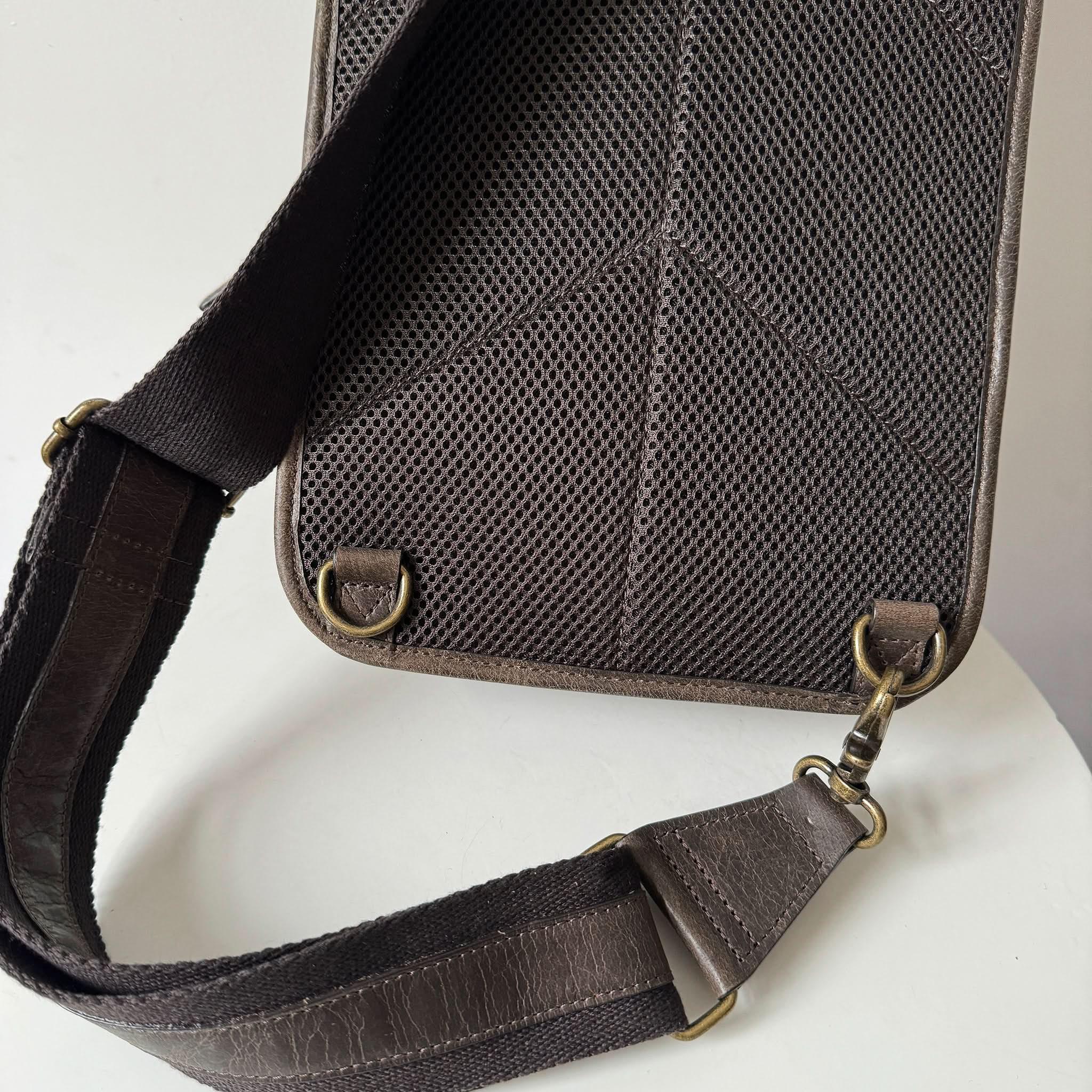 Full-Grain Crazy Horse Leather Sling Bag – Rugged Style, Two-Way Carry - MiamiLeathers.com