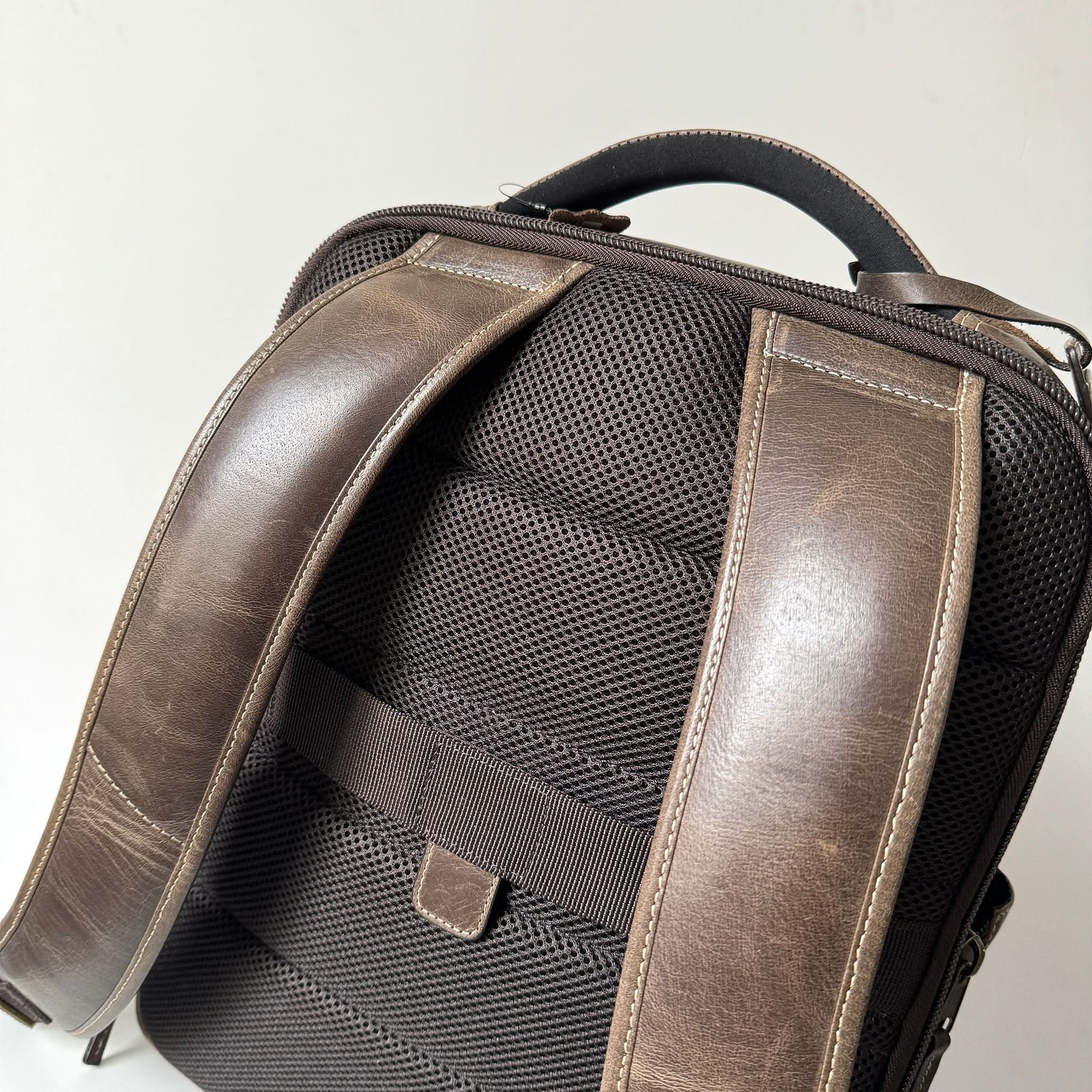 Leather Backpacks: The Crazy Horse Full Grain Mens Leather Backpack, Mens leather backpacks