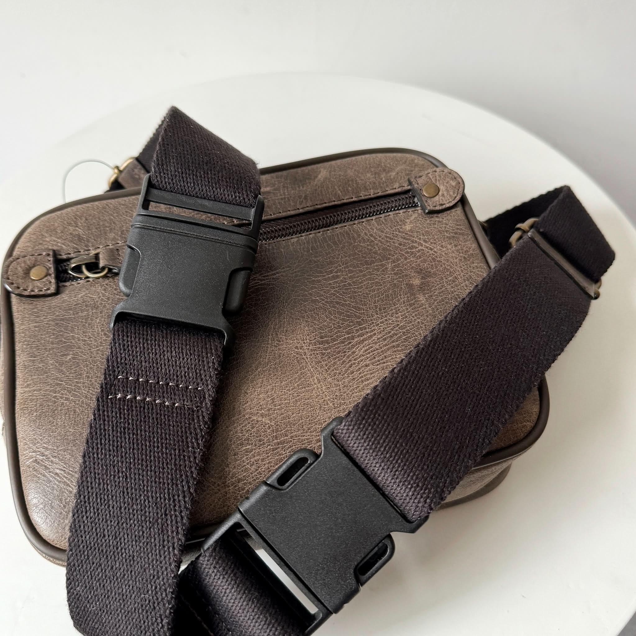Full-Grain Crazy Horse Leather Waist Bag – Crossbody Travel Waist Pack Leather Waist Bag Adjustable Strap Bag Brown Leather Bag Compact Travel Bag Crazy Horse Leather Waist Bag Crossbody Waist Bag Cycling Bag Distressed Leather Bag EDC Bag Festival Bag Full Grain Leather Waist Bag Gift for Him Hiking Bag Leather Fanny Pack Leather Gift for Men Leather Waist Bag Men’s Waist Bag Outdoor Bag Rugged Leather Bag Travel Gift Travel Waist Bag Vintage Leather Bag Waist Bag for Men Zip Compartment Bag