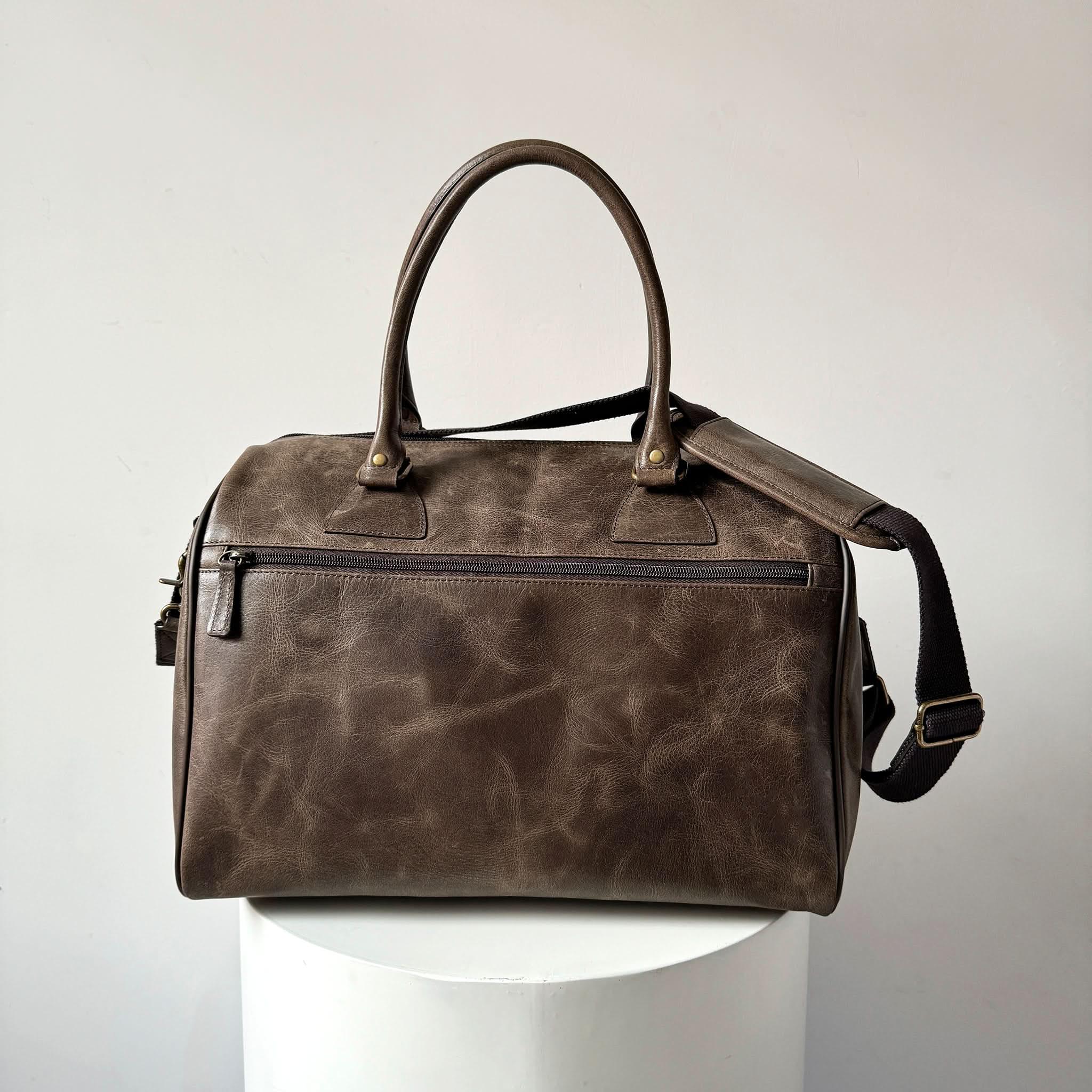 Crazy Horse Leather Weekender Travel Bag - MiamiLeathers.com