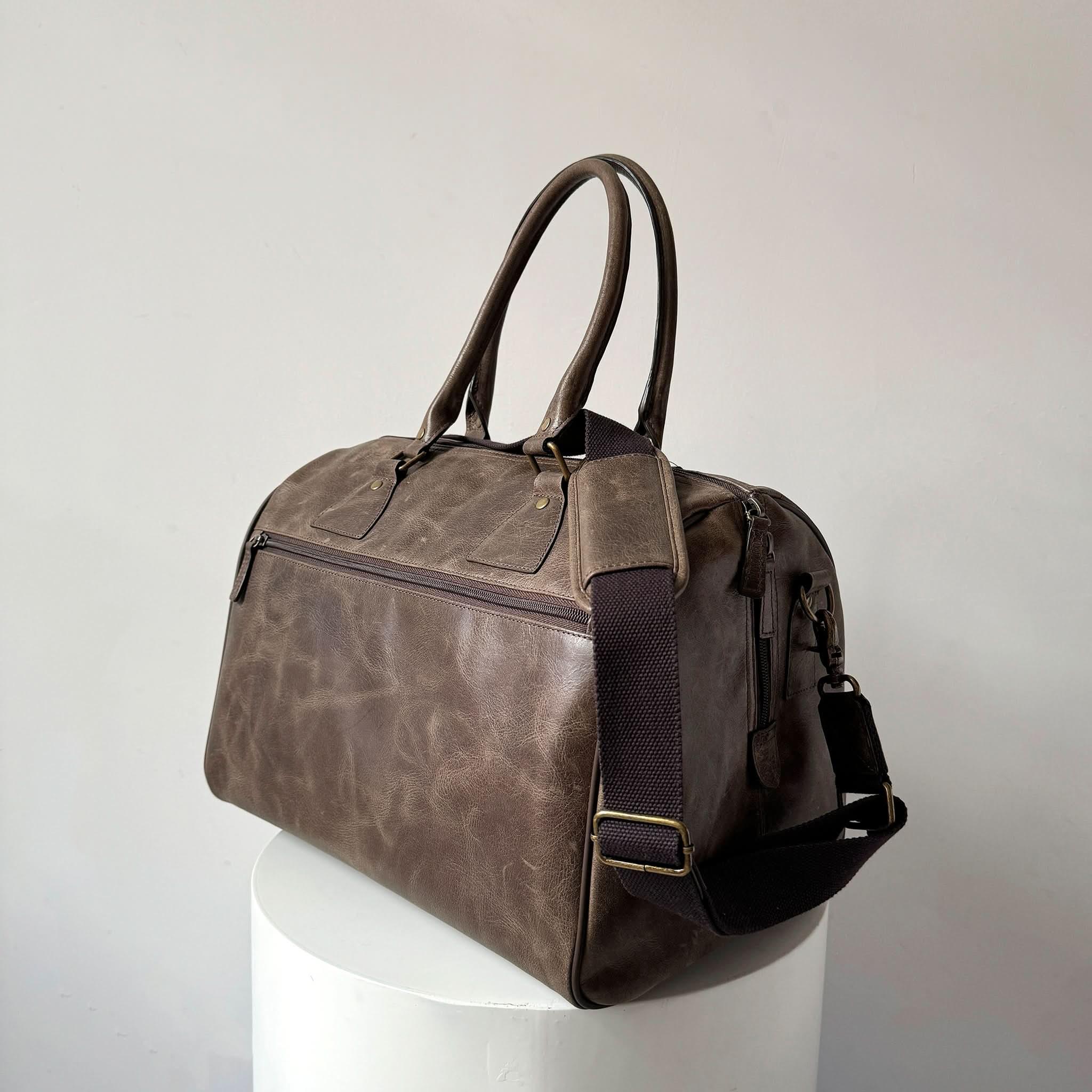 Crazy Horse Leather Weekender Travel Bag - MiamiLeathers.com