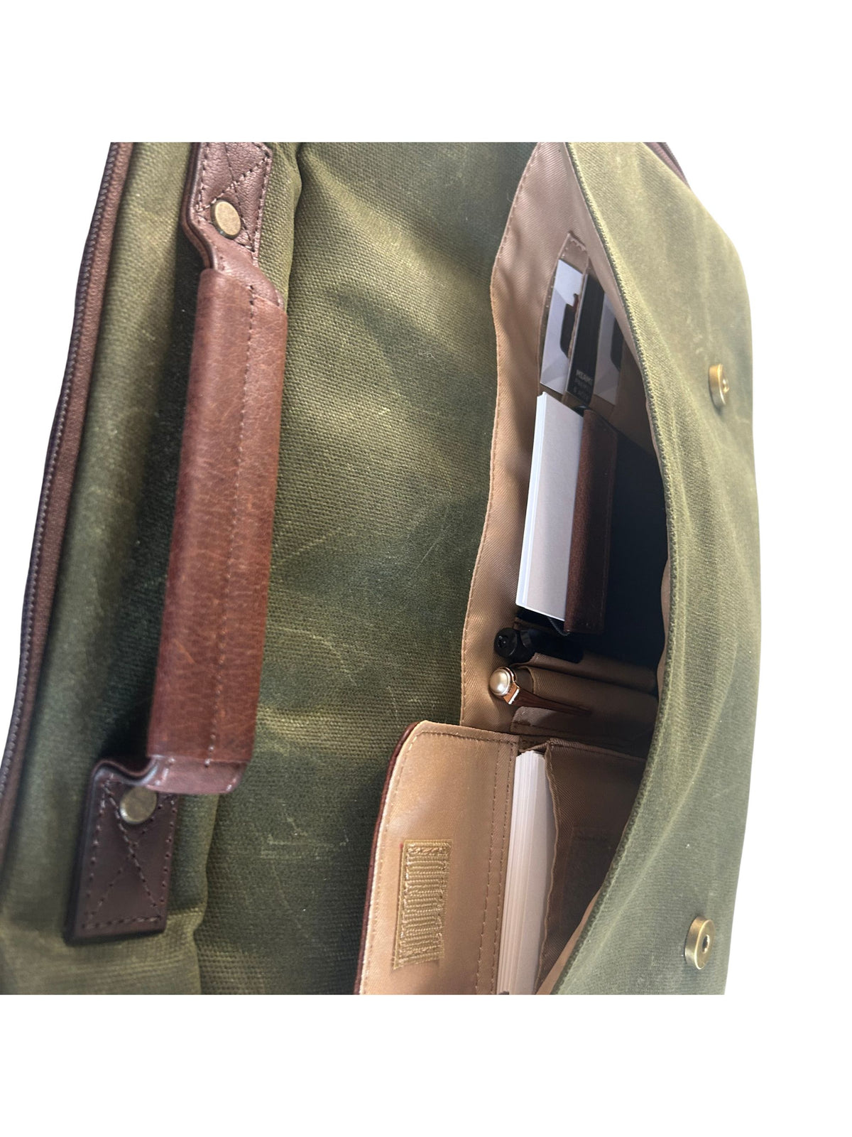 Maxwell structured messenger bag interior organizer with accessory pockets, pen loops and card slots shown with 3x5 cards